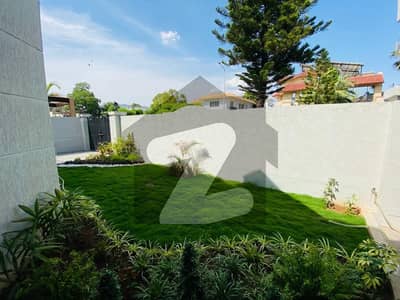 FOR SALE 515 SQYRD Fully Renovated Triple Storey House Available CDA Transfer F_8/1 FOR SALE 515 SQYRD Fully Renovated Triple Storey House Available CDA Transfer F_8/1