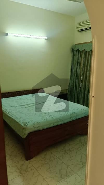 ایف ۔ 7/2 ایف ۔ 7,اسلام آباد میں 5 کمروں کا 18 مرلہ مکان 5.0 لاکھ میں کرایہ پر دستیاب ہے۔