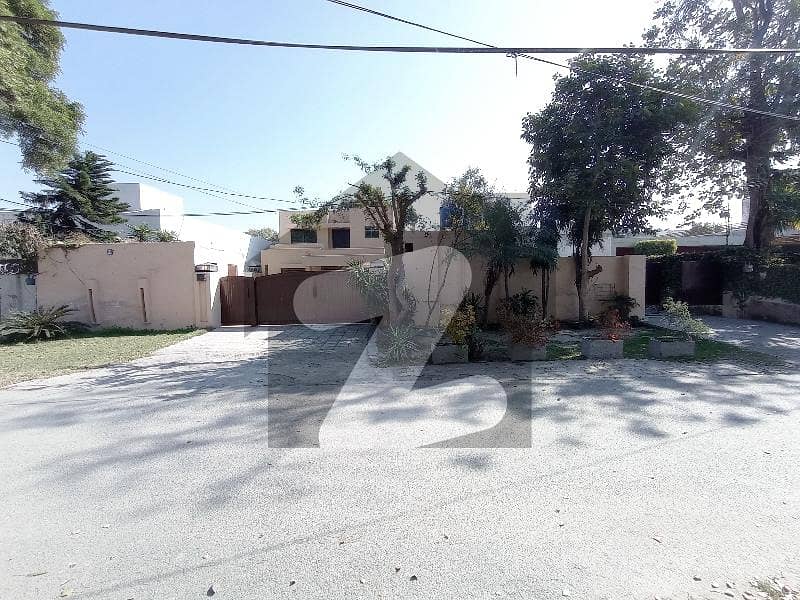 2 Kanal House On Link 5 Sarwar Road
