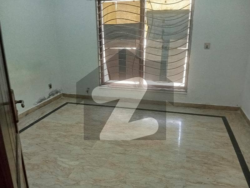10 Marla Upper Portion Separate Interance 10 Marla Upper Portion Separate Interance