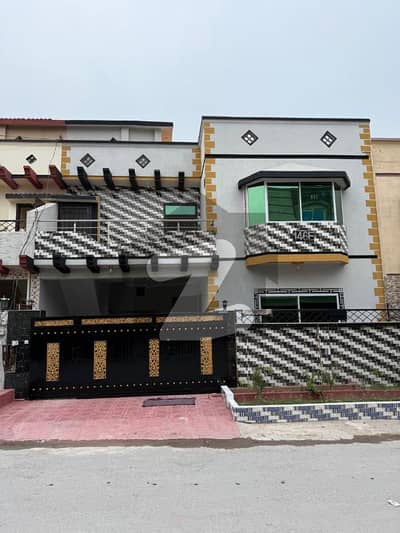 Prime Location House Of 6 Marla Is Available For sale In Airport Housing Society - Sector 4 Prime Location House Of 6 Marla Is Available For sale In Airport Housing Society - Sector 4