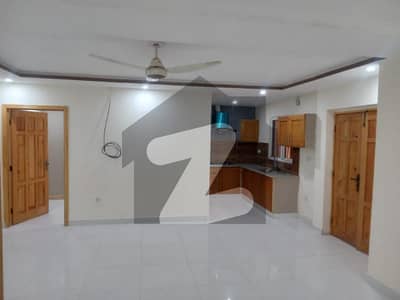E-11 Islamabad Well Renovated Apartment For Rent 3 Bedroom,Tv-Lounge,Drawning Room,Available In The Family Building Ahad Residences