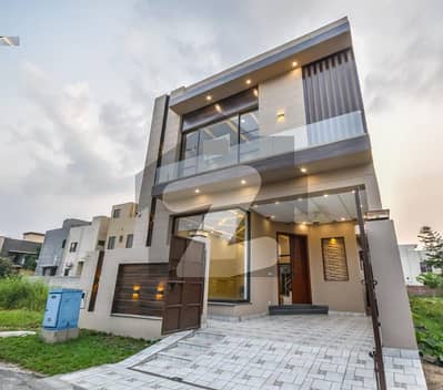 5 MARLA BRAND NEW STYLISH MODERN HOUSE SALE NEAR TO RING ROAD