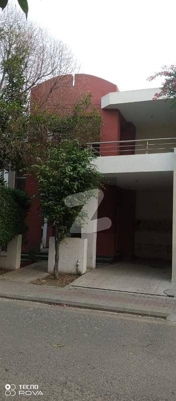 بحریہ ٹاؤن سفاری ولاز بحریہ ٹاؤن سیکٹر B,بحریہ ٹاؤن,لاہور میں 3 کمروں کا 8 مرلہ مکان 1.9 کروڑ میں برائے فروخت۔ بحریہ ٹاؤن سفاری ولاز بحریہ ٹاؤن سیکٹر B,بحریہ ٹاؤن,لاہور میں 3 کمروں کا 8 مرلہ مکان 1.9 کروڑ میں برائے فروخت۔