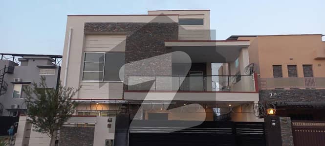 10 Marla Double Unit House available for Rent