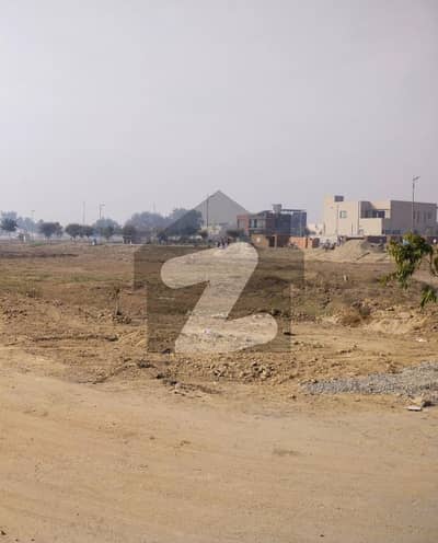 ڈی ایچ اے فیز9 پریزم - بلاک بی ڈی ایچ اے فیز9 پریزم,ڈی ایچ اے ڈیفینس,لاہور میں 1 کنال رہائشی پلاٹ 2.15 کروڑ میں برائے فروخت۔ ڈی ایچ اے فیز9 پریزم - بلاک بی ڈی ایچ اے فیز9 پریزم,ڈی ایچ اے ڈیفینس,لاہور میں 1 کنال رہائشی پلاٹ 2.15 کروڑ میں برائے فروخت۔