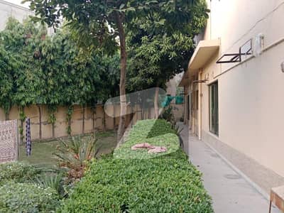 ڈی ایچ اے فیز 1 - بلاک این فیز 1,ڈیفنس (ڈی ایچ اے),لاہور میں 5 کمروں کا 1 کنال مکان 9.5 کروڑ میں برائے فروخت۔ ڈی ایچ اے فیز 1 - بلاک این فیز 1,ڈیفنس (ڈی ایچ اے),لاہور میں 5 کمروں کا 1 کنال مکان 9.5 کروڑ میں برائے فروخت۔