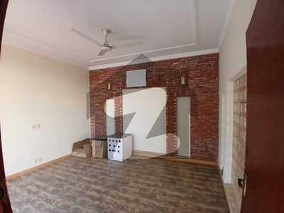 ڈی ایچ اے فیز 3 - بلاک ایکس فیز 3,ڈیفنس (ڈی ایچ اے),لاہور میں 5 کمروں کا 1 کنال مکان 6.7 کروڑ میں برائے فروخت۔ ڈی ایچ اے فیز 3 - بلاک ایکس فیز 3,ڈیفنس (ڈی ایچ اے),لاہور میں 5 کمروں کا 1 کنال مکان 6.7 کروڑ میں برائے فروخت۔