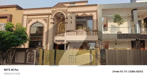 الجلیل گارڈن لاہور میں 5 کمروں کا 10 مرلہ مکان 2.65 کروڑ میں برائے فروخت۔