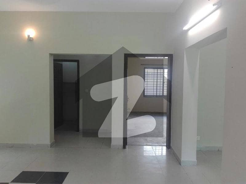 عسکری 11 ۔ سیکٹر اے عسکری 11,عسکری,لاہور میں 3 کمروں کا 10 مرلہ مکان 4.5 کروڑ میں برائے فروخت۔ عسکری 11 ۔ سیکٹر اے عسکری 11,عسکری,لاہور میں 3 کمروں کا 10 مرلہ مکان 4.5 کروڑ میں برائے فروخت۔