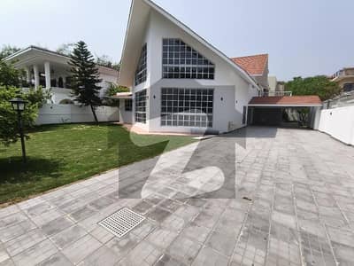 ای ۔ 7 اسلام آباد میں 5 کمروں کا 2 کنال مکان 12.0 لاکھ میں کرایہ پر دستیاب ہے۔