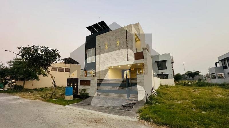 DHA 8 Marla Fully Basement Fully Furnished House DHA 8 Marla Fully Basement Fully Furnished House