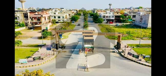 12 Marla Main service Road #MediaTown