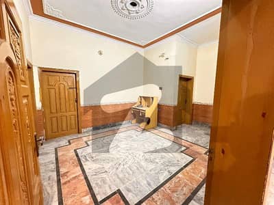 زریاب کالونی پشاور میں 6 کمروں کا 5 مرلہ مکان 3.5 کروڑ میں برائے فروخت۔