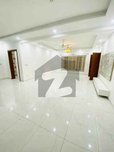 ڈی ایچ اے فیز 2 - سیکٹر ای ڈی ایچ اے ڈیفینس فیز 2,ڈی ایچ اے ڈیفینس,اسلام آباد میں 3 کمروں کا 1 کنال زیریں پورشن 1.2 لاکھ میں کرایہ پر دستیاب ہے۔ ڈی ایچ اے فیز 2 - سیکٹر ای ڈی ایچ اے ڈیفینس فیز 2,ڈی ایچ اے ڈیفینس,اسلام آباد میں 3 کمروں کا 1 کنال زیریں پورشن 1.2 لاکھ میں کرایہ پر دستیاب ہے۔