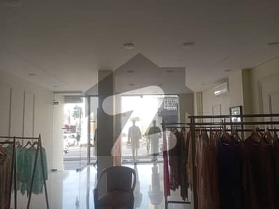 بخاری کمرشل ایریا ڈی ایچ اے فیز 6,ڈی ایچ اے ڈیفینس,کراچی میں 4 مرلہ دکان 2.75 لاکھ میں کرایہ پر دستیاب ہے۔ بخاری کمرشل ایریا ڈی ایچ اے فیز 6,ڈی ایچ اے ڈیفینس,کراچی میں 4 مرلہ دکان 2.75 لاکھ میں کرایہ پر دستیاب ہے۔