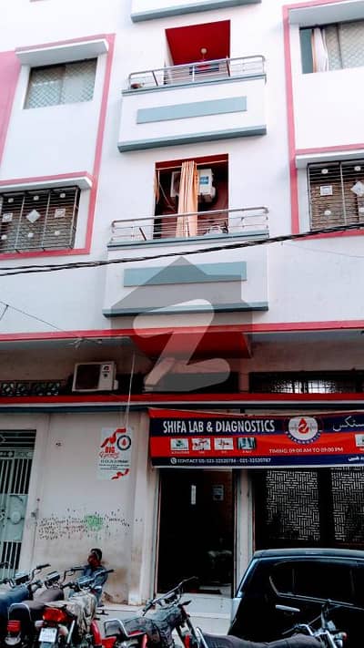 Spacious 4-Beds Apartment For Sale In Nawabad, Lyari Karachi