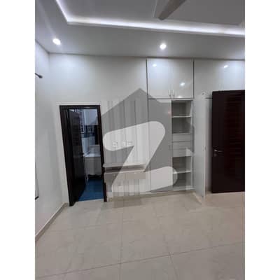 10 Marla Beautiful House For Sale