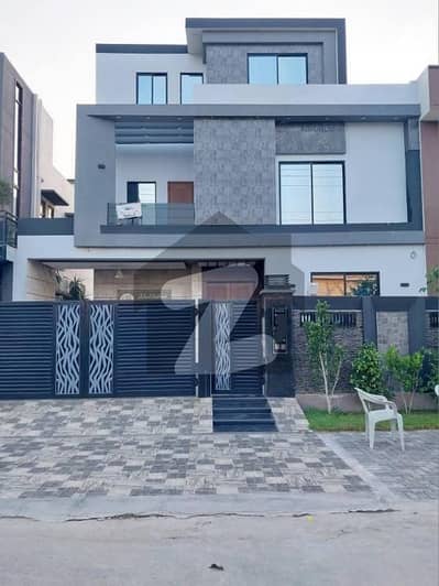 Double Storey 10 Marla House Available In Central Park - Block F For sale Double Storey 10 Marla House Available In Central Park - Block F For sale
