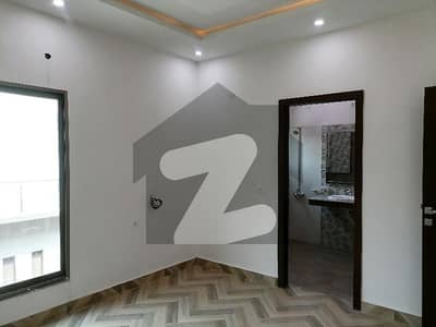 Affordable Upper Portion Available For rent In Wapda Town Phase 1 - Block D2 Affordable Upper Portion Available For rent In Wapda Town Phase 1 - Block D2