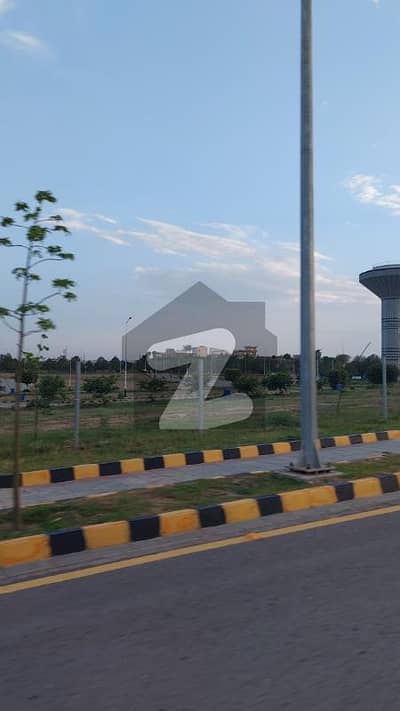 ڈی ایچ اے فیز 5 - سیکٹر بی ڈی ایچ اے ڈیفینس فیز 5,ڈی ایچ اے ڈیفینس,اسلام آباد میں 1 کنال رہائشی پلاٹ 3.5 کروڑ میں برائے فروخت۔ ڈی ایچ اے فیز 5 - سیکٹر بی ڈی ایچ اے ڈیفینس فیز 5,ڈی ایچ اے ڈیفینس,اسلام آباد میں 1 کنال رہائشی پلاٹ 3.5 کروڑ میں برائے فروخت۔