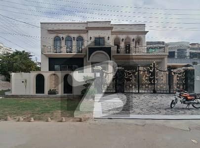 A Perfect Corner House Awaits You In Wapda Town Phase 1 - Block A Multan A Perfect Corner House Awaits You In Wapda Town Phase 1 - Block A Multan