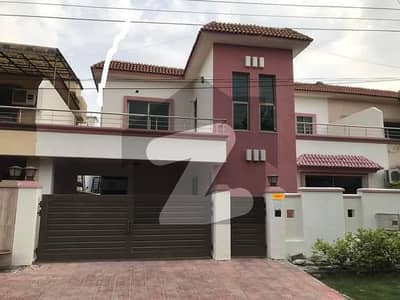 10 MARLA 4 BEDROOMS SD HOUSE AVAILABLE FOR SALE 10 MARLA 4 BEDROOMS SD HOUSE AVAILABLE FOR SALE