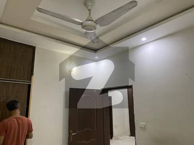 6 Marla Modern House'S Lower Portion Available For Rent