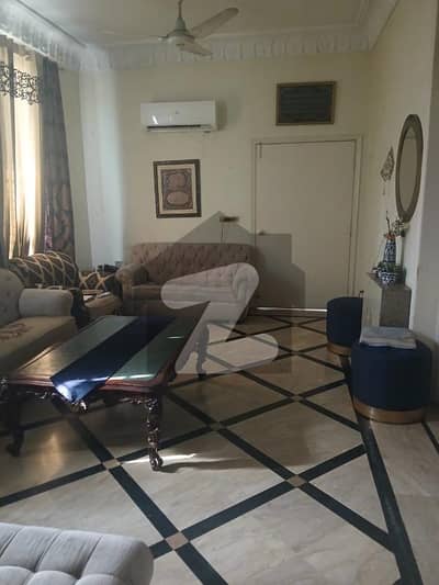 مرغزار آفیسرز کالونی لاہور میں 4 کمروں کا 11 مرلہ مکان 3.6 کروڑ میں برائے فروخت۔ مرغزار آفیسرز کالونی لاہور میں 4 کمروں کا 11 مرلہ مکان 3.6 کروڑ میں برائے فروخت۔