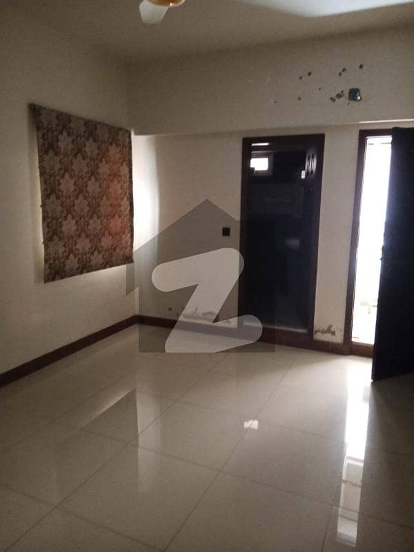 3 Bed Drawing Dinning Lounge Kitchen Lift Car 3 Bed Drawing Dinning Lounge Kitchen Lift Car