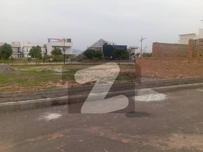 بحریہ انکلیو - سیکٹر سی 2 بحریہ انکلیو,بحریہ ٹاؤن,اسلام آباد میں 10 مرلہ رہائشی پلاٹ 1.8 کروڑ میں برائے فروخت۔ بحریہ انکلیو - سیکٹر سی 2 بحریہ انکلیو,بحریہ ٹاؤن,اسلام آباد میں 10 مرلہ رہائشی پلاٹ 1.8 کروڑ میں برائے فروخت۔