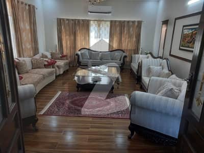5 Kanal Prime Location Gulberg Greens Luxury, Perfect For Your Dream Farmhouse!