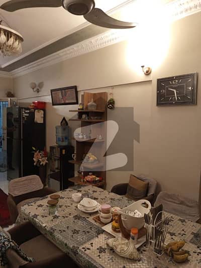 گلشنِ اقبال - بلاک 13 ڈی - 1 گلشنِ اقبال,گلشنِ اقبال ٹاؤن,کراچی میں 3 کمروں کا 6 مرلہ فلیٹ 1.5 کروڑ میں برائے فروخت۔ گلشنِ اقبال - بلاک 13 ڈی - 1 گلشنِ اقبال,گلشنِ اقبال ٹاؤن,کراچی میں 3 کمروں کا 6 مرلہ فلیٹ 1.5 کروڑ میں برائے فروخت۔