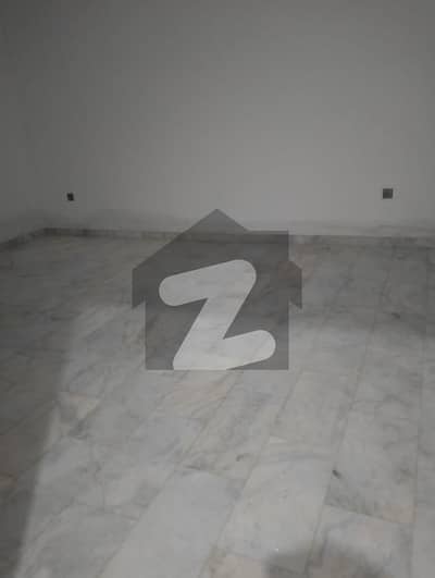 ڈی ایچ اے فیز 2 ایکسٹینشن ڈی ایچ اے ڈیفینس,کراچی میں 3 کمروں کا 16 مرلہ زیریں پورشن 2.5 لاکھ میں کرایہ پر دستیاب ہے۔