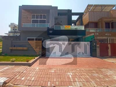 بحریہ ٹاؤن فیز 8 ۔ سیکٹر ایف - 1 بحریہ ٹاؤن فیز 8,بحریہ ٹاؤن راولپنڈی,راولپنڈی میں 5 کمروں کا 10 مرلہ مکان 4.15 کروڑ میں برائے فروخت۔ بحریہ ٹاؤن فیز 8 ۔ سیکٹر ایف - 1 بحریہ ٹاؤن فیز 8,بحریہ ٹاؤن راولپنڈی,راولپنڈی میں 5 کمروں کا 10 مرلہ مکان 4.15 کروڑ میں برائے فروخت۔
