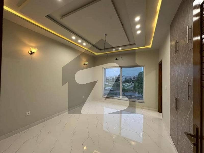 2 Kanal Beautiful House 2 Kanal Beautiful House