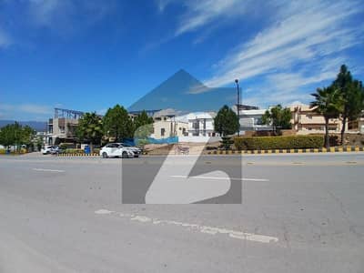 بحریہ انکلیو - سیکٹر سی بحریہ انکلیو,بحریہ ٹاؤن,اسلام آباد میں 1 کنال رہائشی پلاٹ 4.2 کروڑ میں برائے فروخت۔