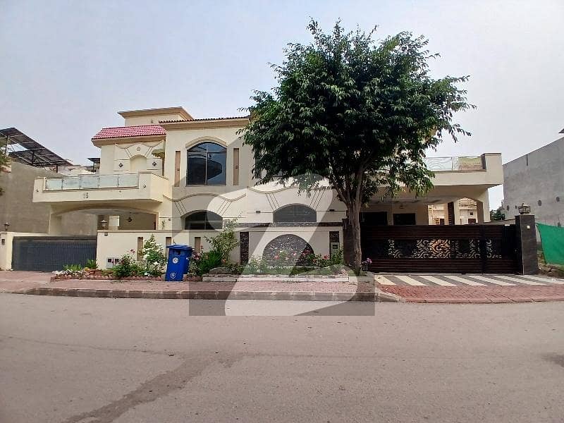 10 Marla Brand New Lavish Luxury House For Sale A Dream Home Awaits! 10 Marla Brand New Lavish Luxury House For Sale A Dream Home Awaits!