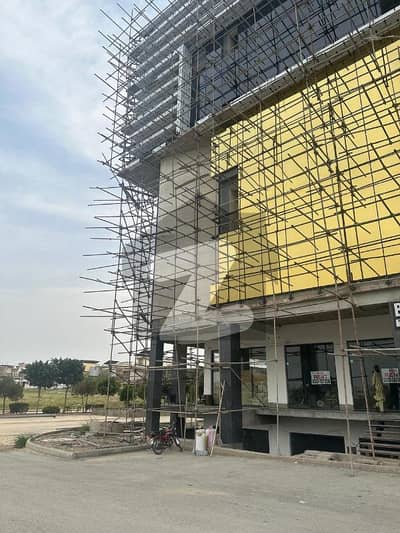 ٹاپ سٹی 1 اسلام آباد میں 5 مرلہ دفتر 3.12 کروڑ میں برائے فروخت۔