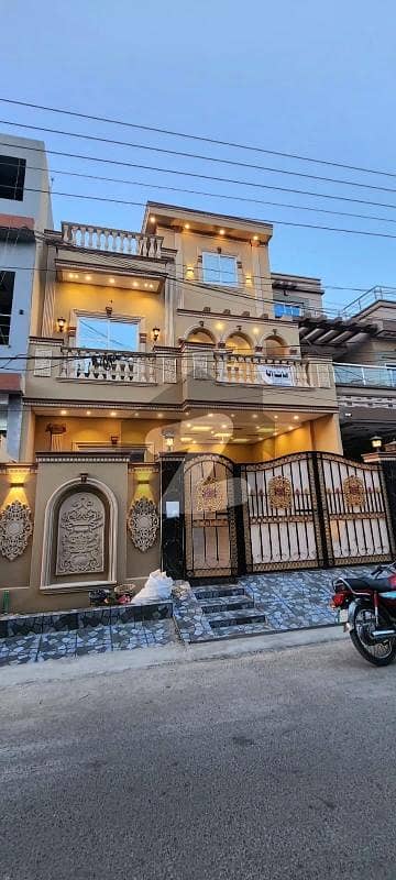 8 Marla Brand New House For Sale