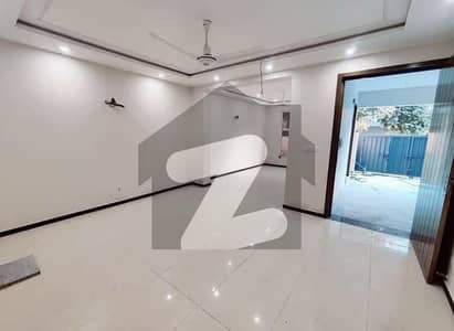 G-10 Ideal Location House Available For Sale Size 40/80