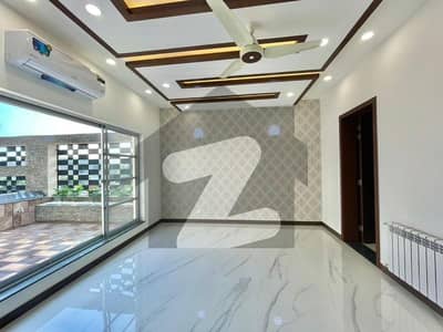 ڈی ایچ اے فیز 2 - بلاک کیو فیز 2,ڈیفنس (ڈی ایچ اے),لاہور میں 3 کمروں کا 1 کنال بالائی پورشن 95.0 ہزار میں کرایہ پر دستیاب ہے۔ ڈی ایچ اے فیز 2 - بلاک کیو فیز 2,ڈیفنس (ڈی ایچ اے),لاہور میں 3 کمروں کا 1 کنال بالائی پورشن 95.0 ہزار میں کرایہ پر دستیاب ہے۔