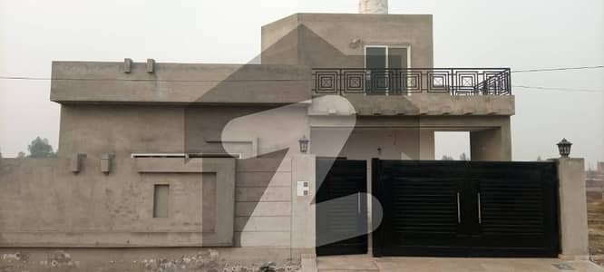 10 MARLA CHINAR BAGH HOUSING SOCITY HOUSE FOR SALE IN  NISHAT  BLOCK .