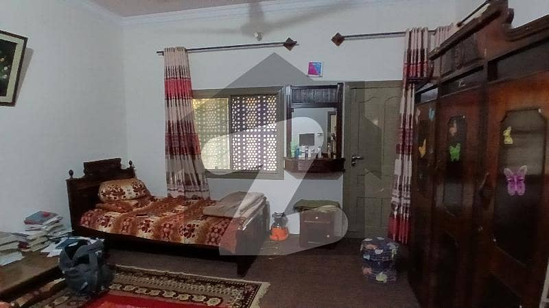 میرا مظفر ایبٹ آباد میں 4 کمروں کا 13 مرلہ مکان 2.5 کروڑ میں برائے فروخت۔