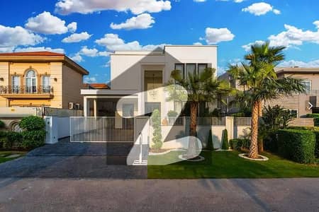 FACING PARK SLIGHTLY USED 1 KANAL WHITE VICTORIAN DESIGN BANGALOW FOR SALE NEAR TO MARKET. FACING PARK SLIGHTLY USED 1 KANAL WHITE VICTORIAN DESIGN BANGALOW FOR SALE NEAR TO MARKET.