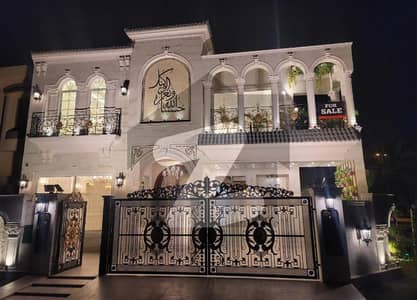 بحریہ ٹاؤن جاسمین بلاک بحریہ ٹاؤن سیکٹر سی,بحریہ ٹاؤن,لاہور میں 5 کمروں کا 13 مرلہ مکان 3.25 کروڑ میں برائے فروخت۔ بحریہ ٹاؤن جاسمین بلاک بحریہ ٹاؤن سیکٹر سی,بحریہ ٹاؤن,لاہور میں 5 کمروں کا 13 مرلہ مکان 3.25 کروڑ میں برائے فروخت۔