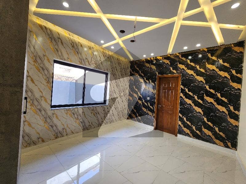 7.5 MARLA LUXURY HOUSE AVAILABLE FOR SALE 7.5 MARLA LUXURY HOUSE AVAILABLE FOR SALE