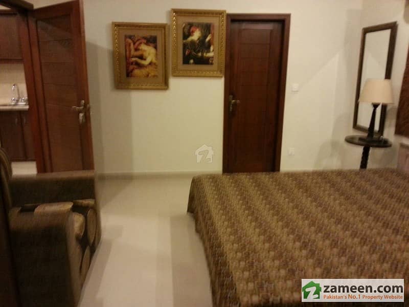 1 Bed Room New Furnished Apartment For Rent In Bahria Town Civic Center