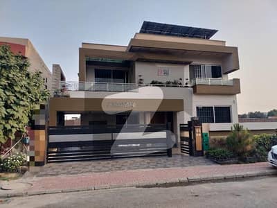 بحریہ ٹاؤن اوورسیز A بحریہ ٹاؤن اوورسیز انکلیو,بحریہ ٹاؤن,لاہور میں 5 کمروں کا 18 مرلہ مکان 8.25 کروڑ میں برائے فروخت۔ بحریہ ٹاؤن اوورسیز A بحریہ ٹاؤن اوورسیز انکلیو,بحریہ ٹاؤن,لاہور میں 5 کمروں کا 18 مرلہ مکان 8.25 کروڑ میں برائے فروخت۔