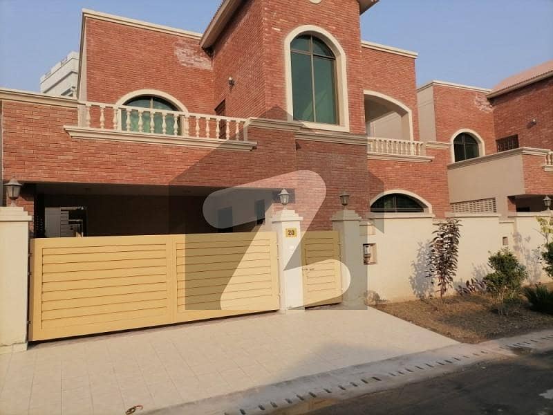 A Spacious 12 Marla House In Askari 3 A Spacious 12 Marla House In Askari 3